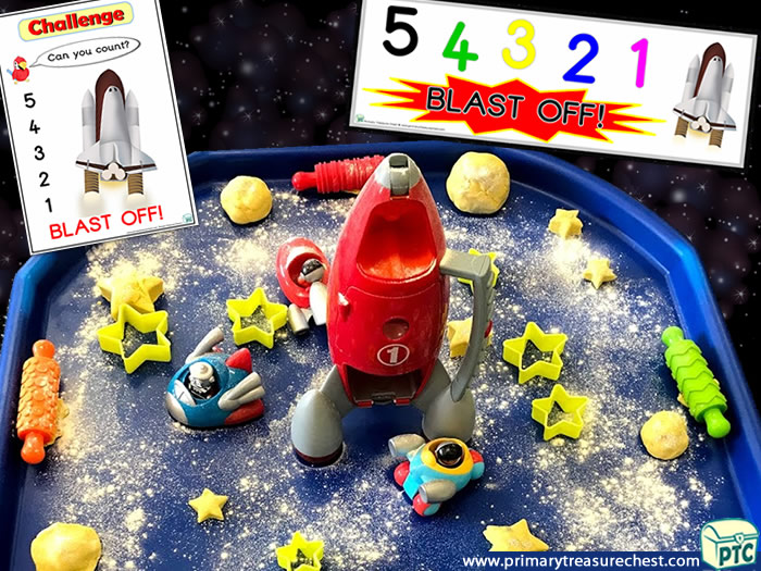 Space sensory playdough stars tuff tray - Role Play Sensory Play - Tuff Tray Ideas Early Years / Nursery / Primary