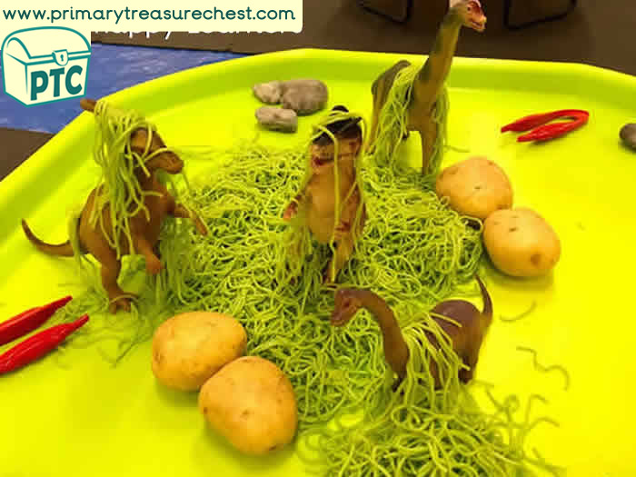 Dinosaurs Spaghetti and potatoes tuff tray idea