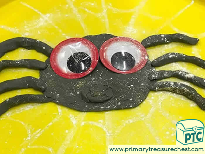 Halloween Spider Playdough - Role Play Sensory Play - Tuff Tray Ideas Early Years / Nursery / Primary 