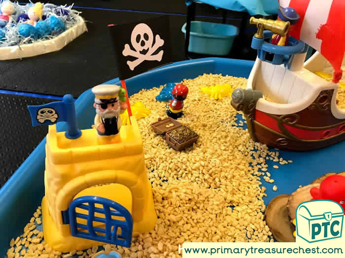 Pirate play in the Tuff Tray – Lottie Makes