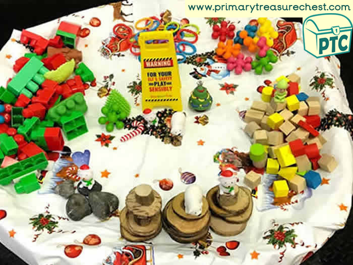 Santa Construction Small World Play - Role Play Sensory Play - Tuff Tray Ideas Early Years / Nursery / Primary