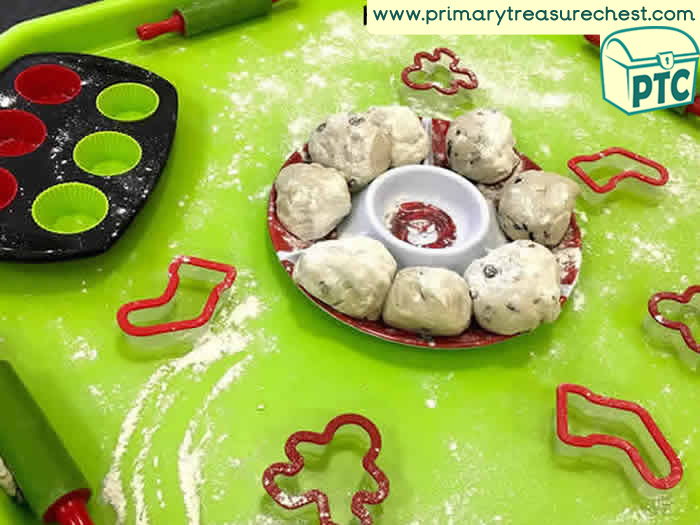 Santa's Cookies Play dough  tuff tray - Role Play Sensory Play - Tuff Tray Ideas Early Years / Nursery / Primary