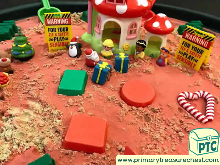 Santa Santa Small World Play - Role Play Sensory Play - Tuff Tray Ideas Early Years / Nursery / Primary