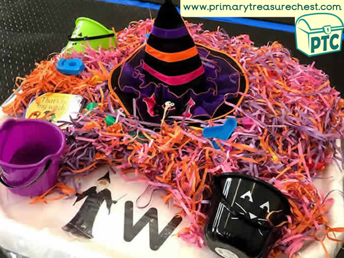Halloween phonics Tuff Tray - Role Play  Sensory Play - Spot Tray - Tuff Tray Ideas Early Years / Nursery / Primary 