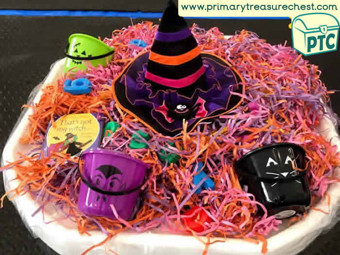 Halloween phonics Tuff Tray - Role Play  Sensory Play - Spot Tray - Tuff Tray Ideas Early Years / Nursery / Primary 